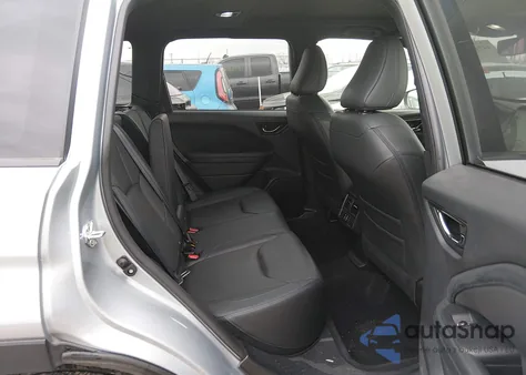 2025 Subaru Forester Limited z USA, uszkodzony, nr VIN JF2SLDRC8SH442602